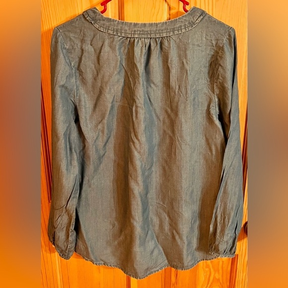 Old Navy Women's Blue Long Sleeve Top Size M Chambray Tie Front Closure VTG Boho - Picture 7 of 12